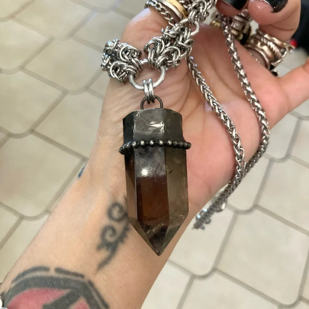 Handmade big raw black Smokey crystal quartz maille silver boho goth necklace - Picture 3 of 16